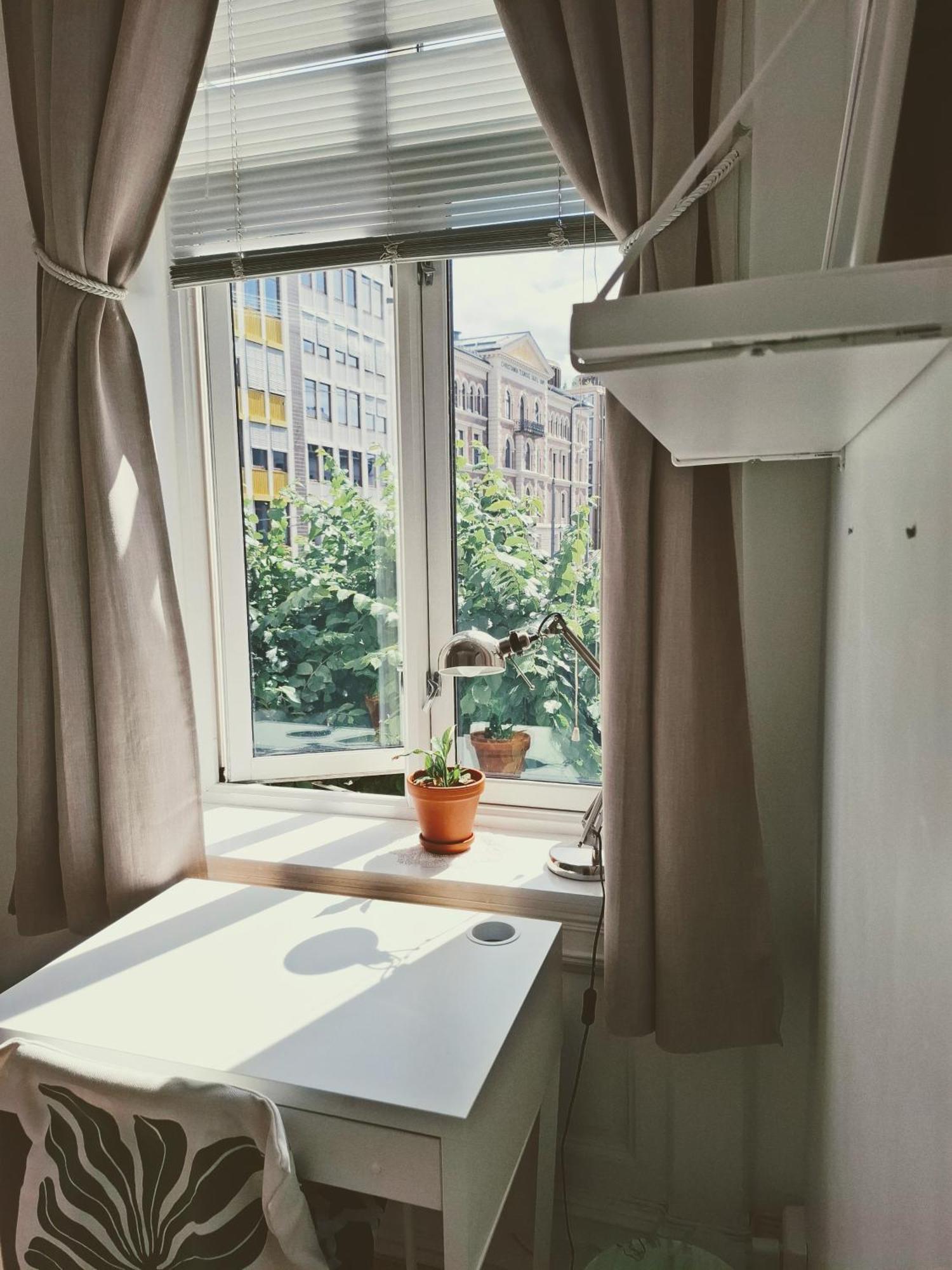 Bright And Charming From 1878 With View To The New National Museum In Lejlighed