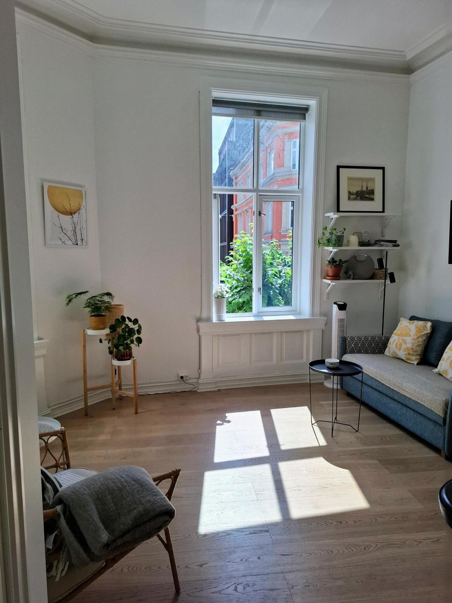Bright And Charming From 1878 With View To The New National Museum In Apartment Oslo